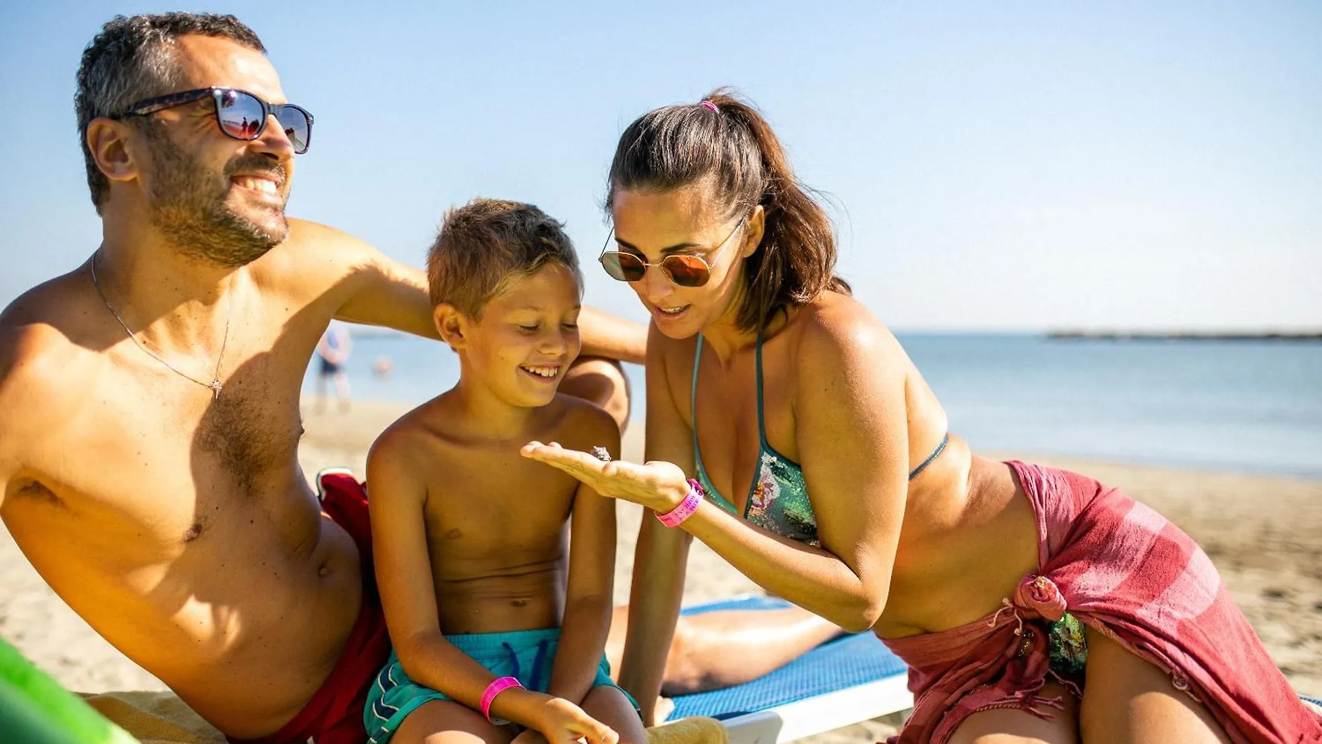 Bikini Tropicana Family Hotel ليدو دي سافيو